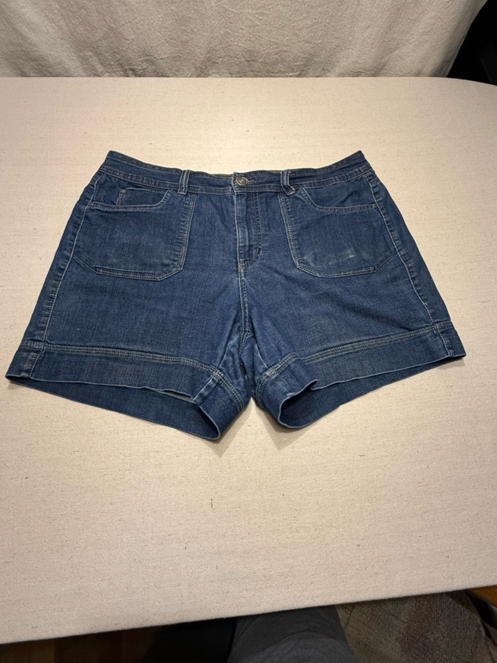 Hannah Denim - Women's Classic Denim Shorts - Dark Blue - Size 16